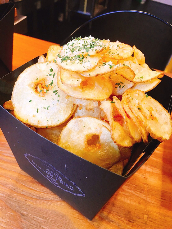 【東京話題美食報導】BROOKLYN RIBBON FRIES如緞帶般的現炸薯片&獨創薑汁飲料之原宿店現場報導!