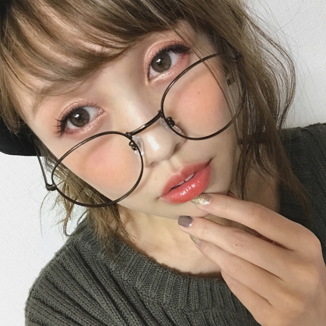 日本流行前線!展現秋天小性感的橘色系妝容 秋季服裝超搭化妝術♡