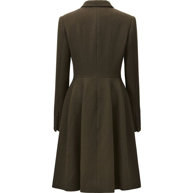 UNIQLO和CARINE ROITFELD聯名合作的2016秋冬典藏「CARINE ROITFELD」發售