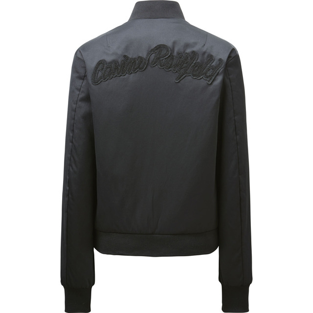 UNIQLO和CARINE ROITFELD聯名合作的2016秋冬典藏「CARINE ROITFELD」發售