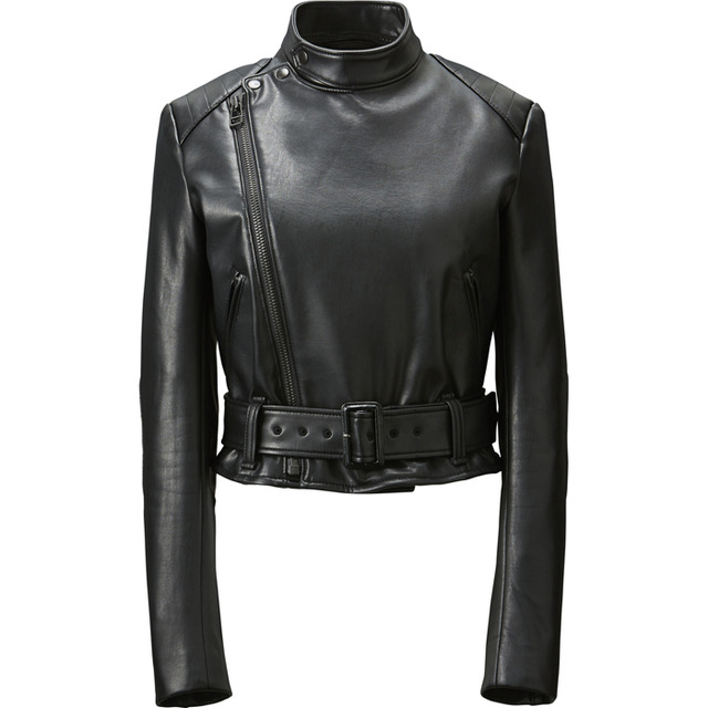 UNIQLO和CARINE ROITFELD聯名合作的2016秋冬典藏「CARINE ROITFELD」發售