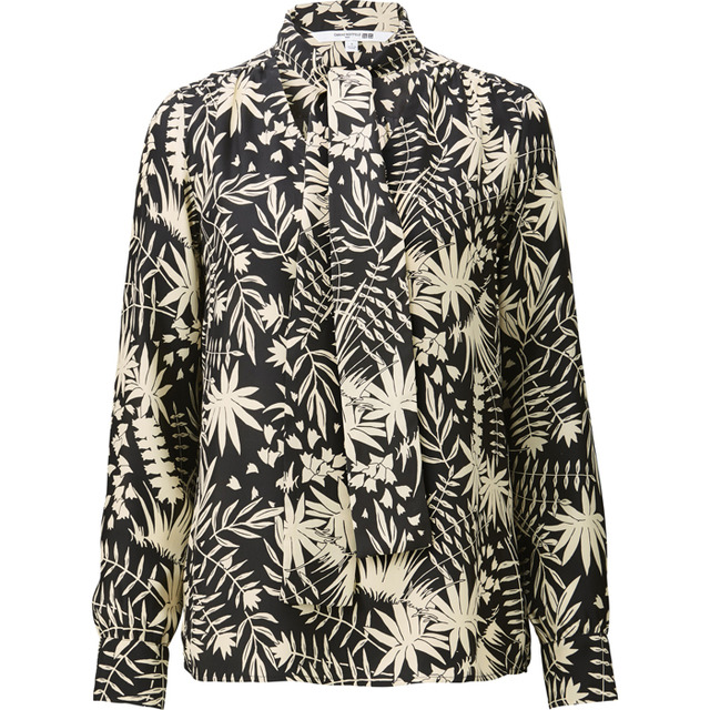 UNIQLO和CARINE ROITFELD聯名合作的2016秋冬典藏「CARINE ROITFELD」發售