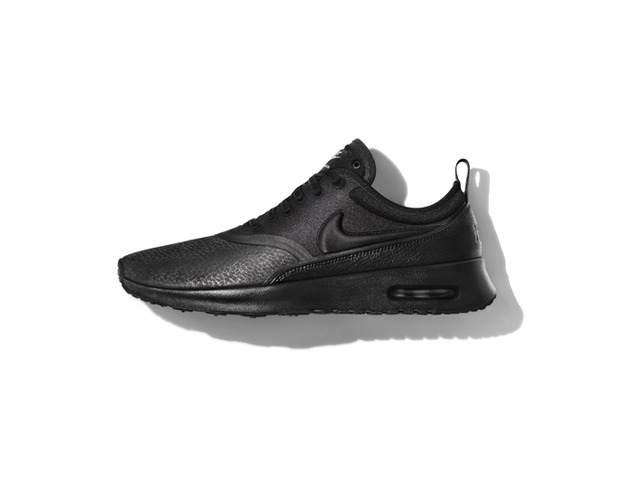 Nike Beautiful X Powerful Air Max Thea Ultra: Premium Leather(1萬2,500日圓)