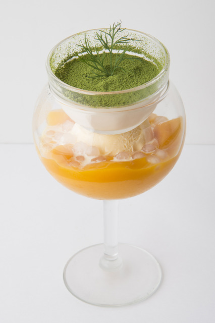 蔭山樓的「冰淇淋China百匯」(880日圓)