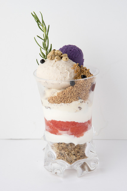 Forbidden Fruit的「超級食物冰淇淋百匯」(1,343日圓)