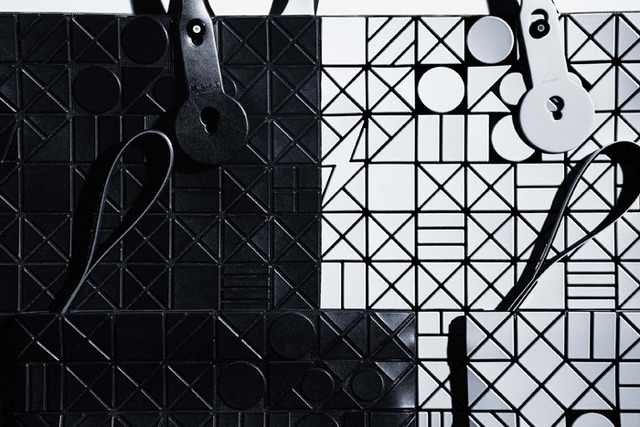 強調變形飾片形狀的單色系系列