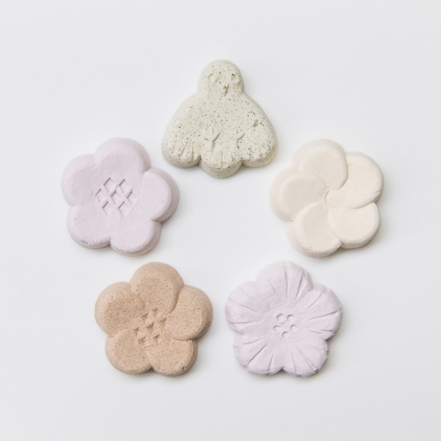 太宰府天滿宮的官方伴手禮「梅與鶯」