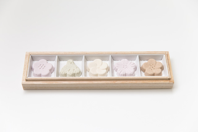 太宰府天滿宮的官方伴手禮「梅與鶯」