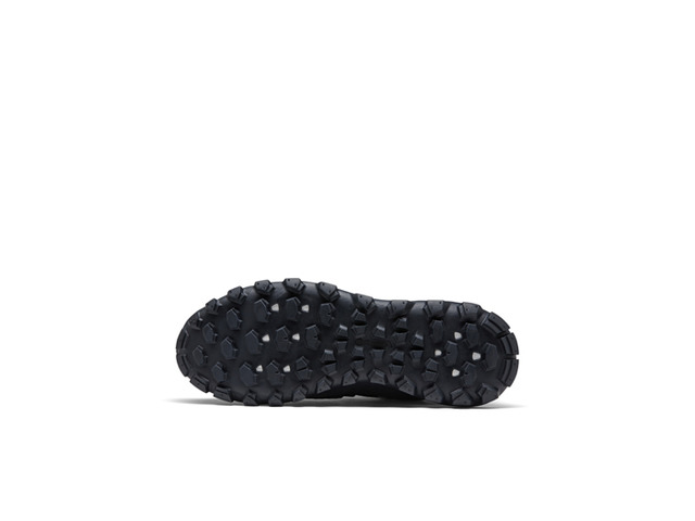 「RESPONSE TRAIL KITH」(2万1,000円)