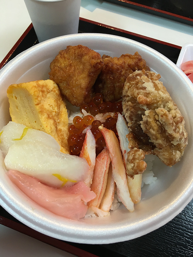 青森就要這樣玩!「古川市場」自己的丼飯自己配,每一口都是喜歡的配料好幸福~