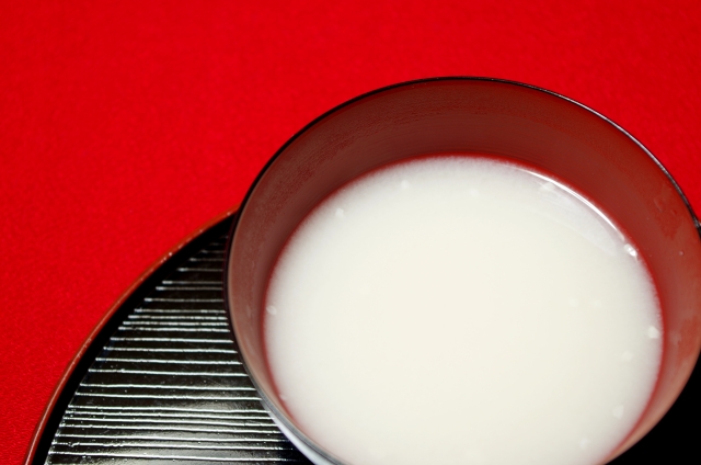 日本甘酒好像都一樣?告訴大家如何分辨酒粕和米麴甘酒