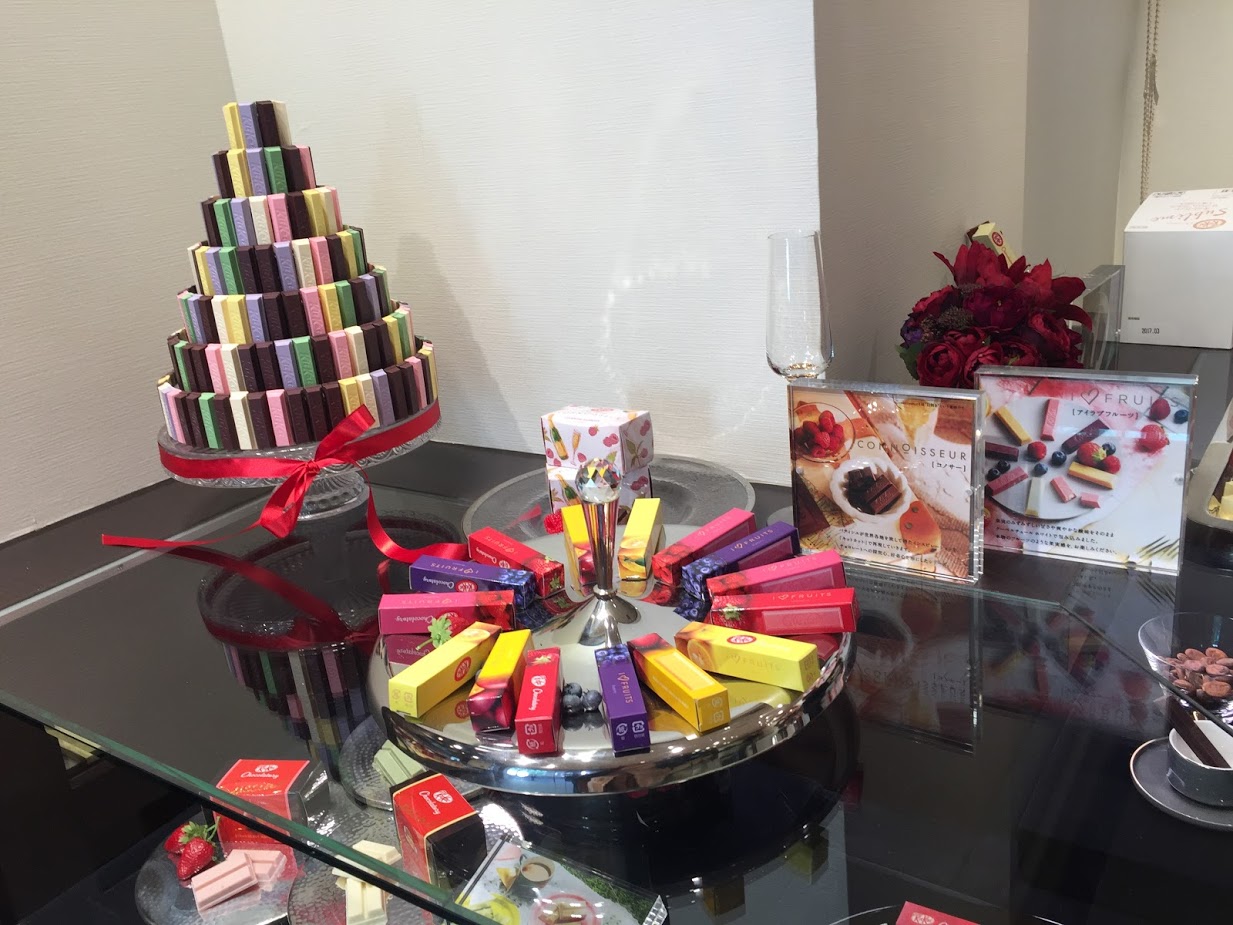 【KAZUHARINNU日本美食介紹】KitKat竟然推出壽司巧克力?!KitKat銀座路面店新登場!