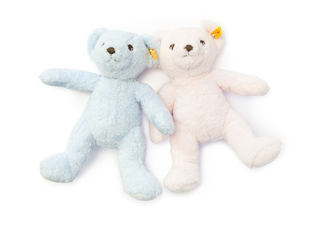 金耳釦的「我的第一隻金耳釦泰迪熊」(7,000日圓)