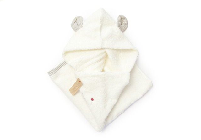 kontex的「Shanti 連帽浴巾」(4,700日圓)