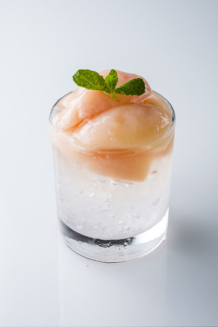 糖燉蜜桃與桃子果凍之刨冰(含稅842日圓)※表參道Hills限定