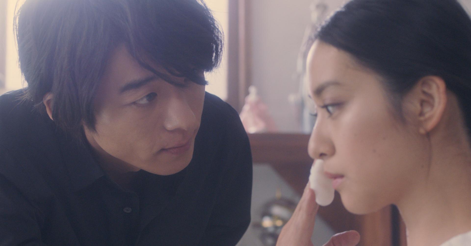 日本同步公開!高橋一生×武井咲主演資生堂微電影「Laundry Snow」