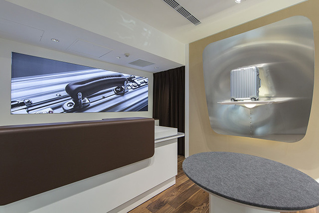 RIMOWA Store 銀座6丁目