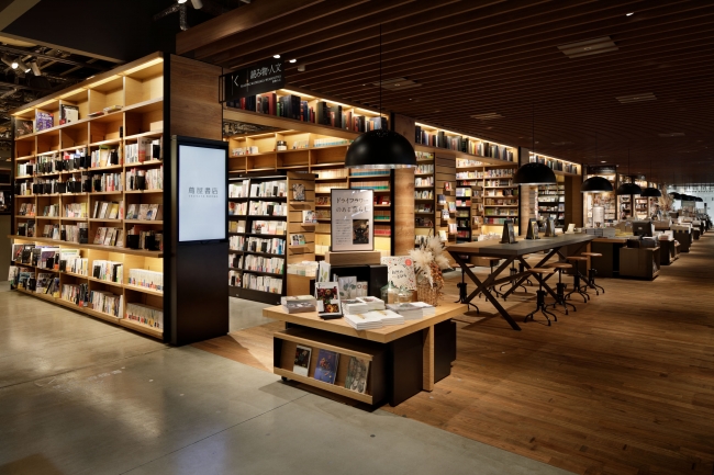 又一新景點,福岡「六本松 蔦屋書店」話題開幕囉!