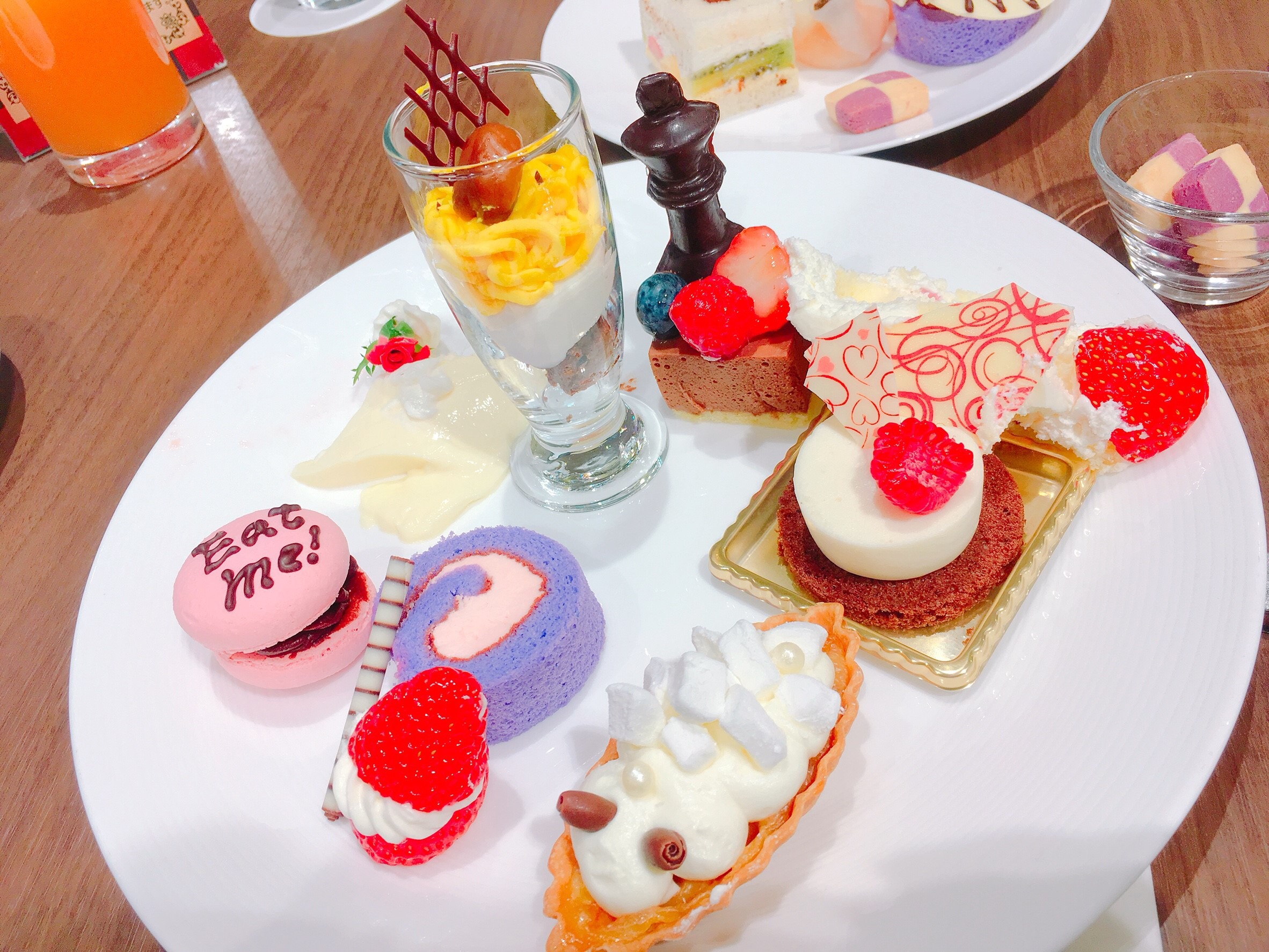 超夢幻愛麗絲夢遊仙境下午茶吃到飽!東京京王PLAZA HOTEL期間限定開催中!