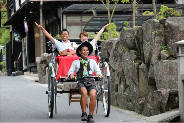 時代屋明治館 人力車體驗