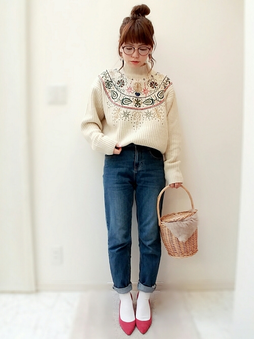 日系復古刺繡針織毛衣超可愛!打造冬天休閒風穿搭