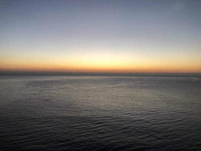 日本看日出伊東初日出號停車觀看日出點的海岸線景色