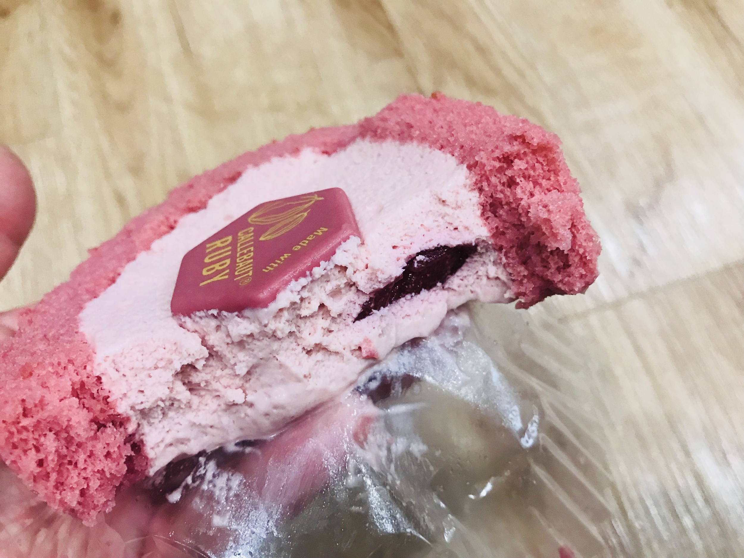RUBY粉紅巧克力蛋糕卷
