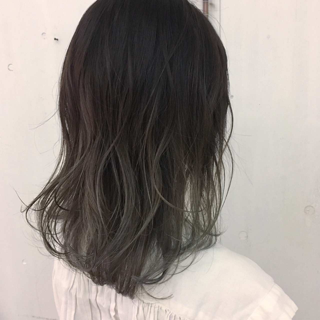 ミルクティーベージュのグラデーションでこなれヘア♪ あさ