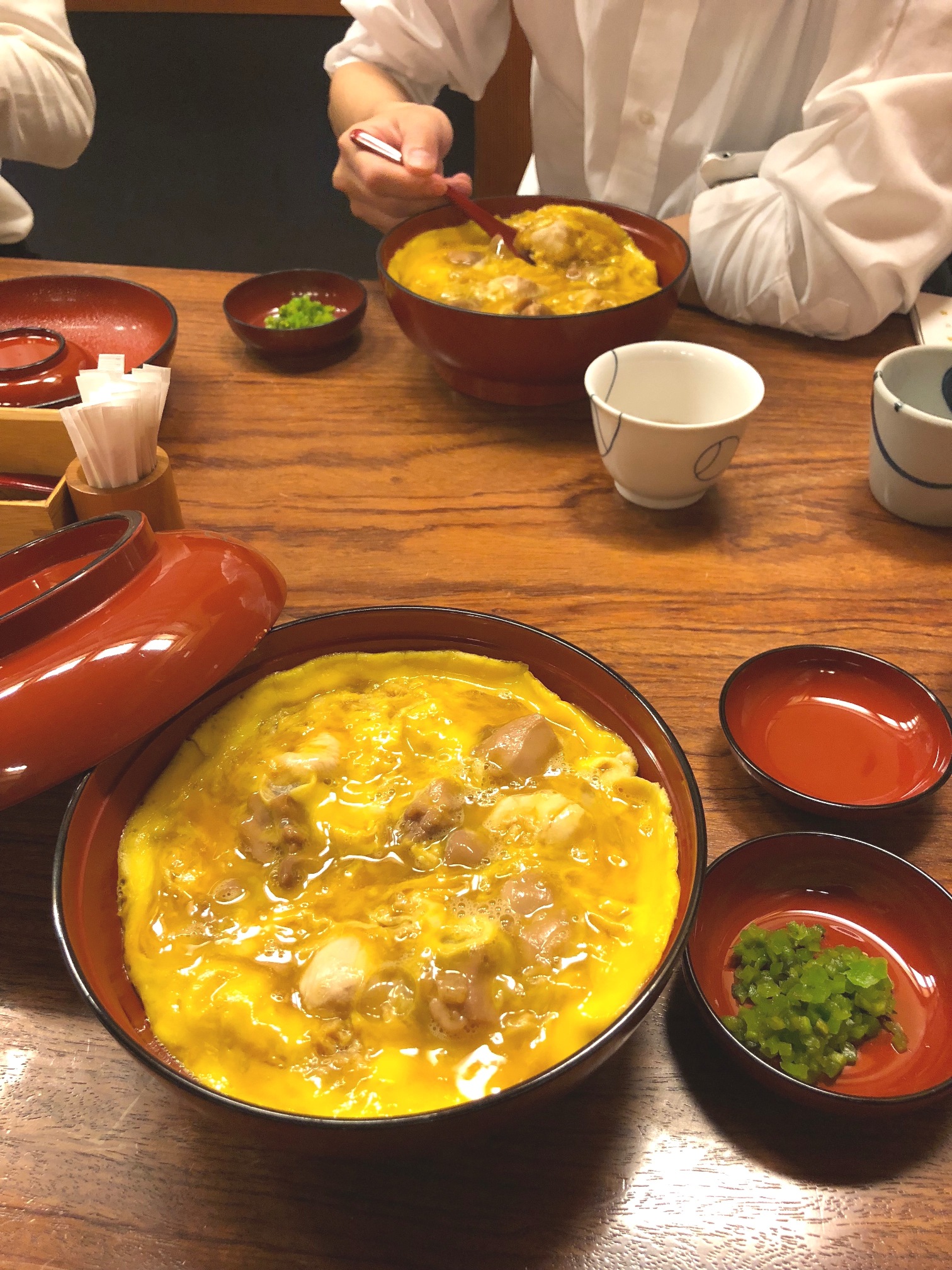 日本橋開業258年排隊名店!日本人形町「玉ひで」親子丼你吃過了嗎?