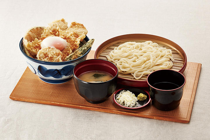 日本平價天丼之王「天丼てんや」秋季新菜單上市!天冷吃炸物超暖胃