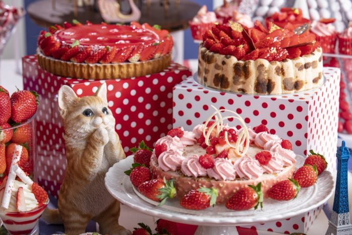 东京希尔顿猫咪主题草莓甜点吃到饱近照2