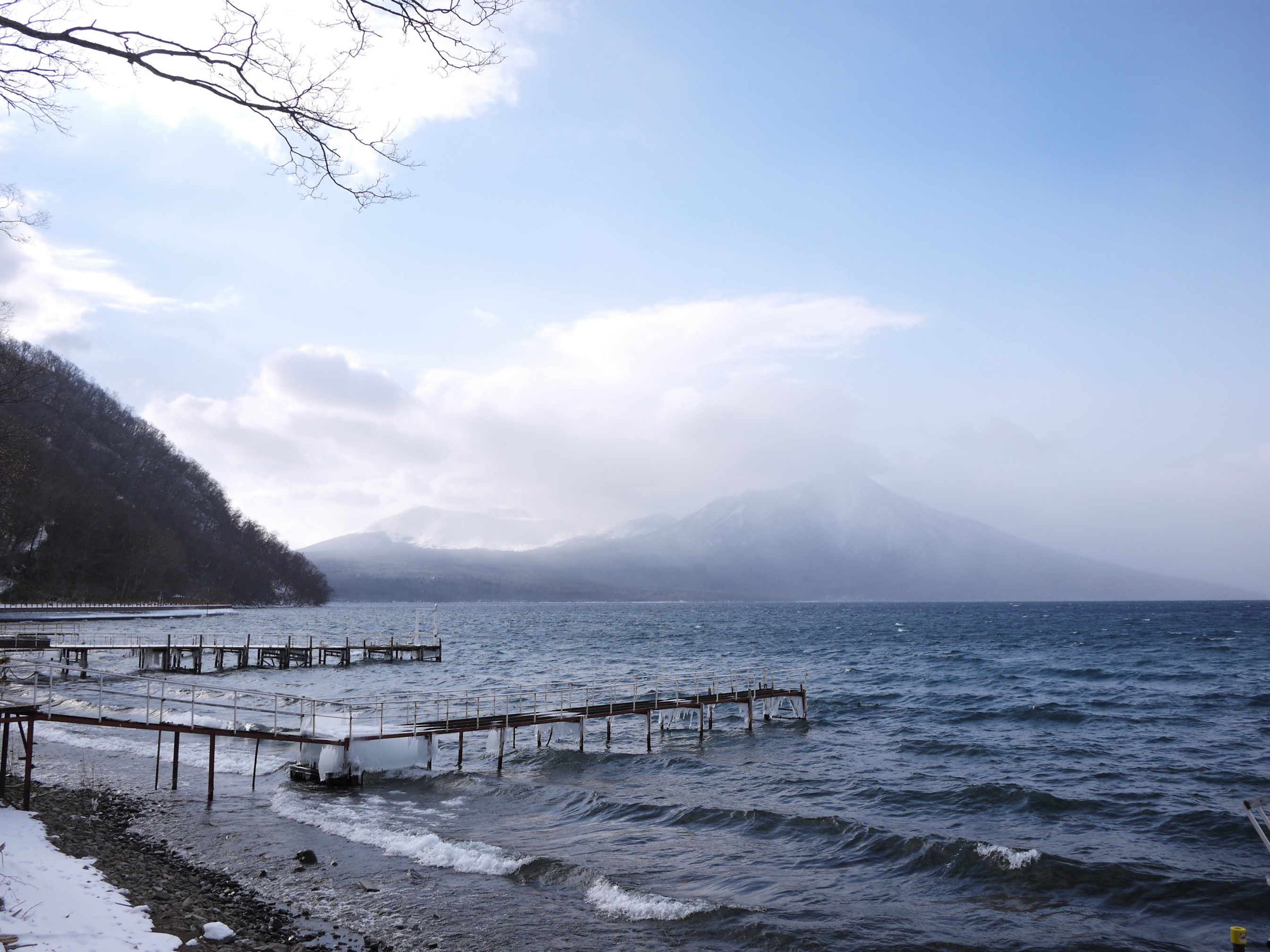 冬天來去北海道最北不凍湖:支笏湖交通與溫泉景點