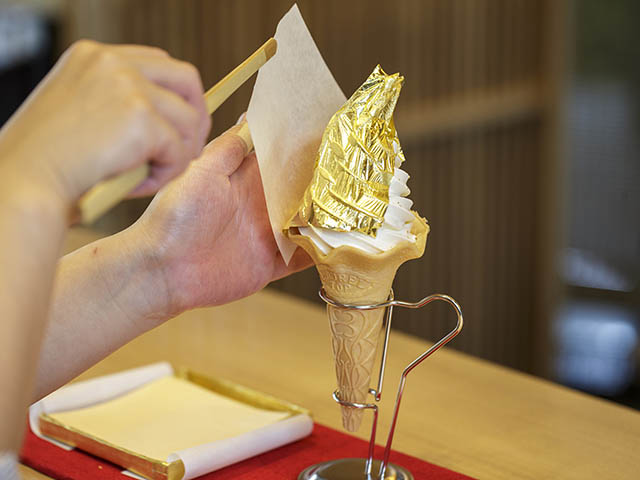石川金澤必吃美食-箔一金箔冰淇淋