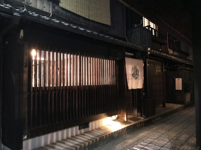 KYOTO VENETO四條烏丸店門口