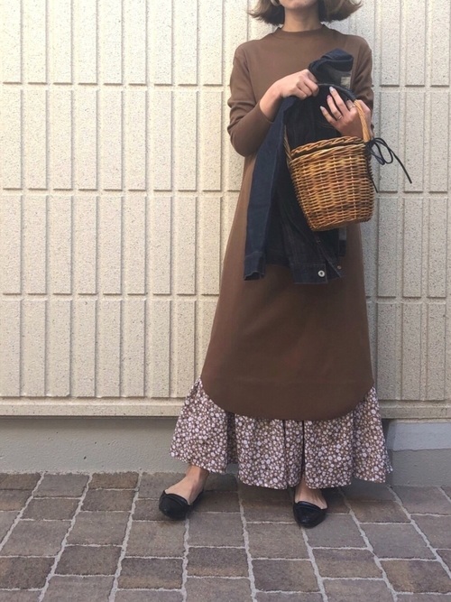 GU 一件式連身裝+內搭碎花長裙