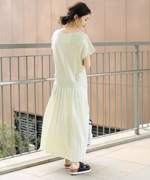 重視背面設計的棉質連身裙