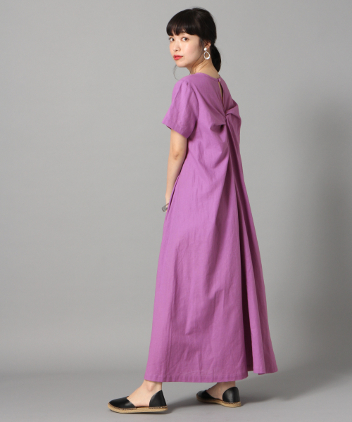 LOWRYS FARM 紫色背後抓皺設計長版A字線條連身裙