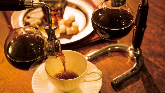 日本喫茶風咖啡廳「倉式珈琲店」 虹吸式咖啡與美味餐點的溫暖魔力