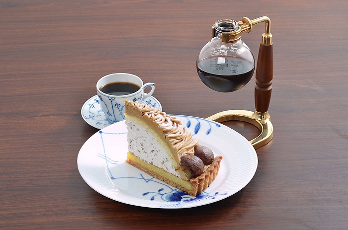 日本喫茶風咖啡廳 「椿屋珈琲店」 感受懷舊的大正浪漫氛圍