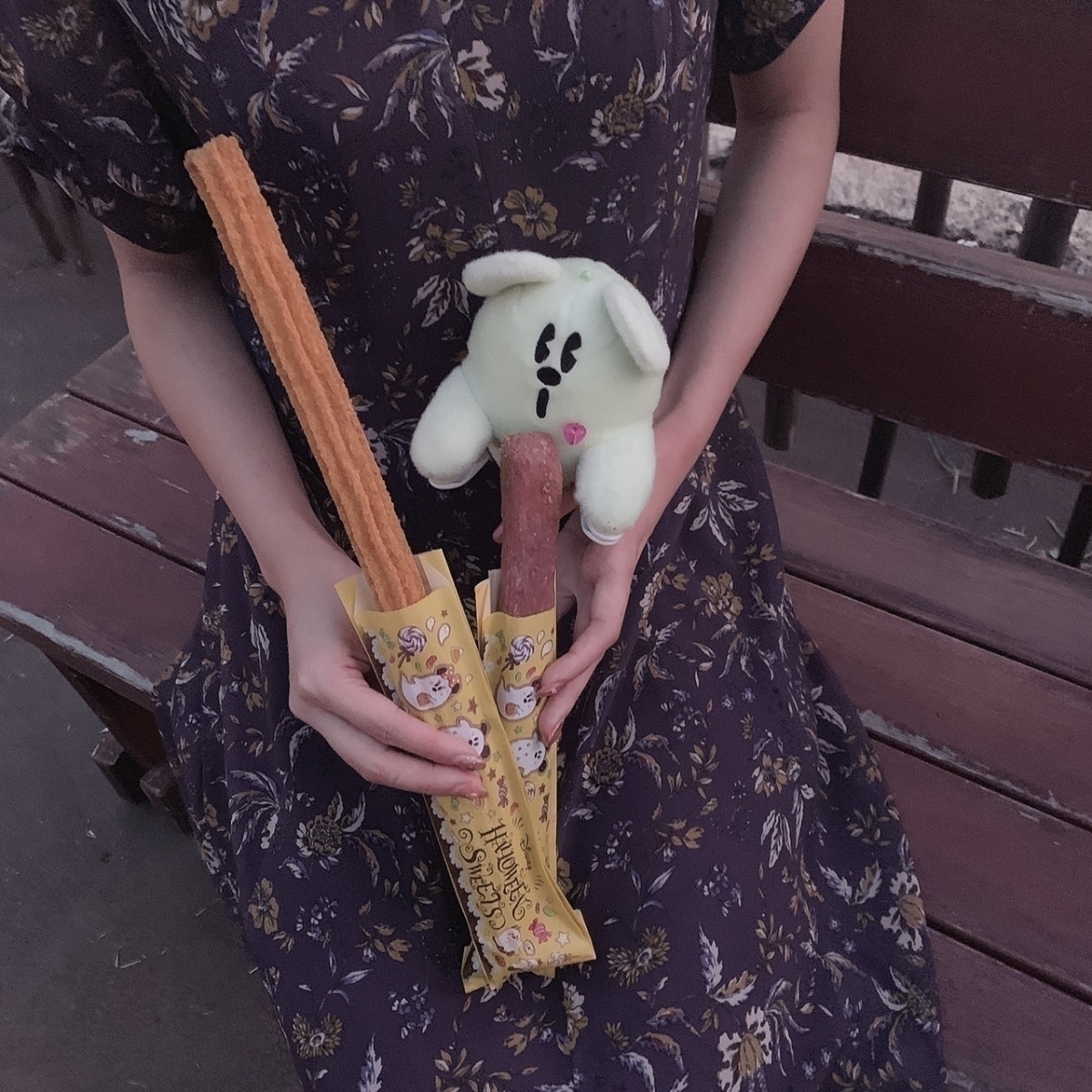 東京迪士尼海洋萬聖節 吉拿棒（楓糖南瓜）、Tipo Torta 棒狀奶油派（紫芋）