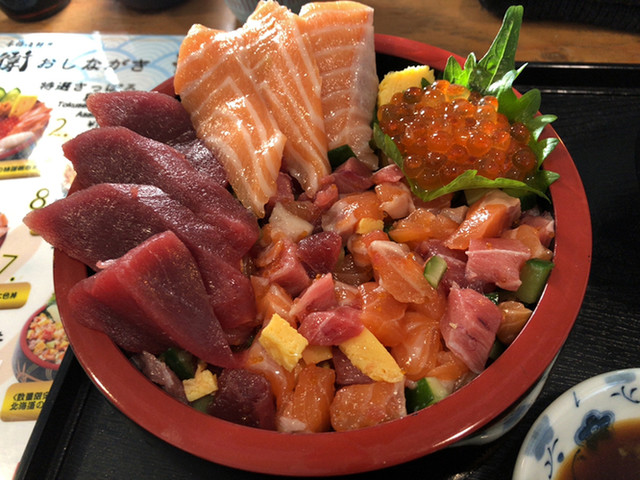 札幌中央卸売市場 丼兵衛 海鮮丼