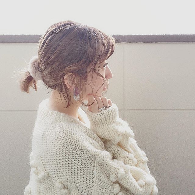 小馬尾鮑伯造型：側面