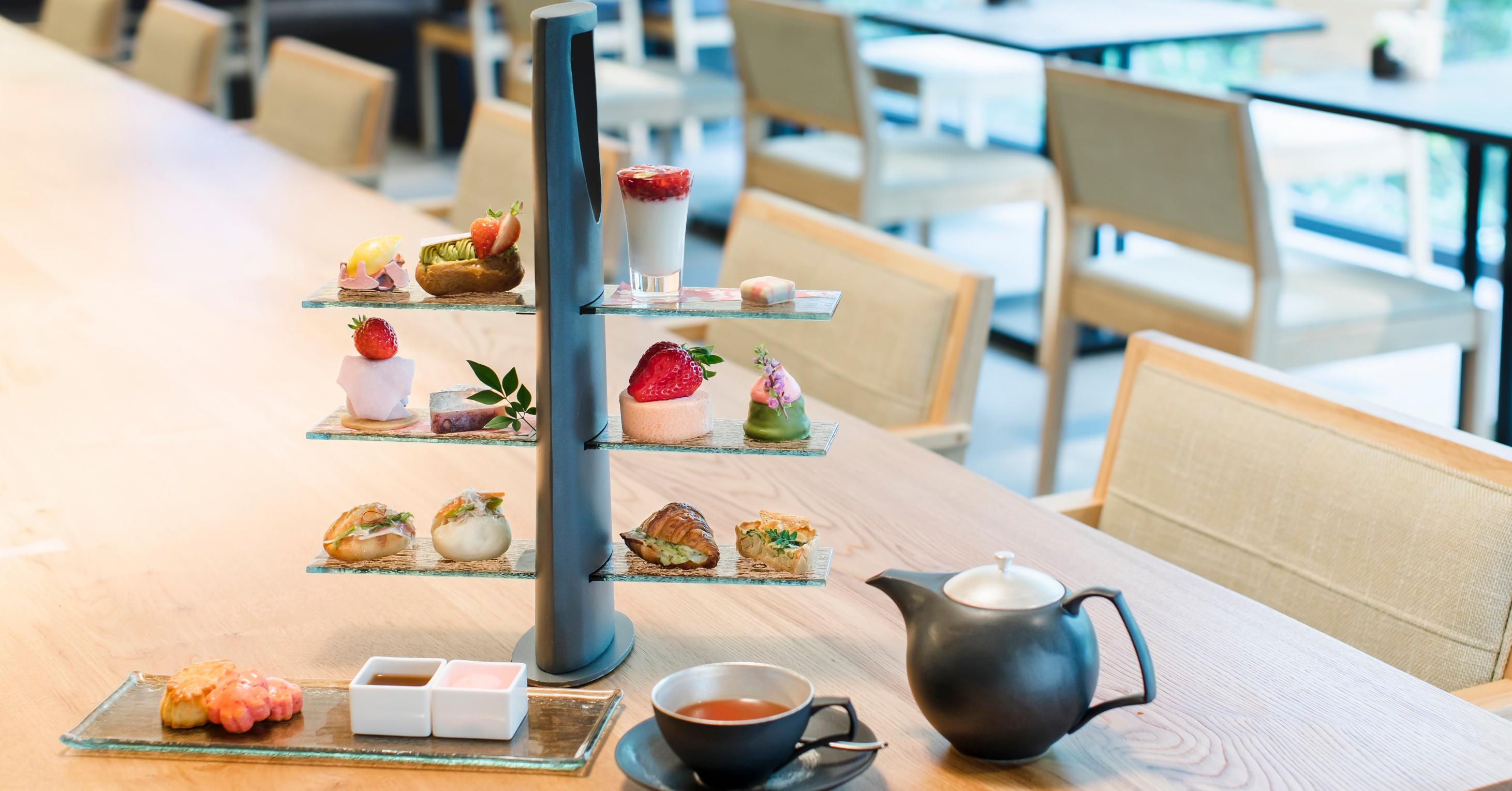 京都人氣飯店午茶 「THE THOUSAND KYOTO」春季櫻花草莓主題與任選和紅茶、日本茶喝到飽實在太划算!