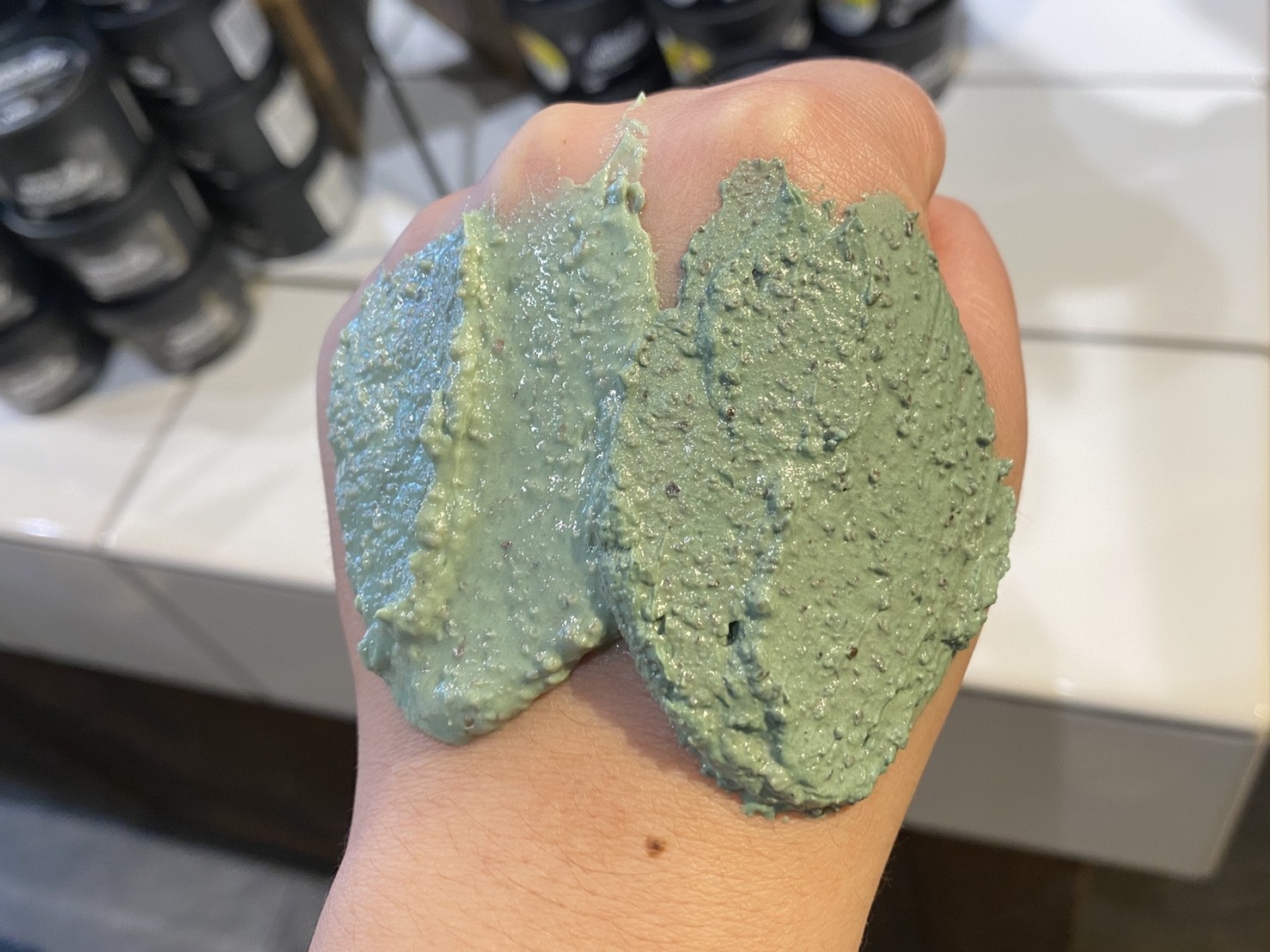 日本推特超熱門「凌虐毛孔組合」保養品是什麼?命名品味連LUSH、Biore官方都說讚