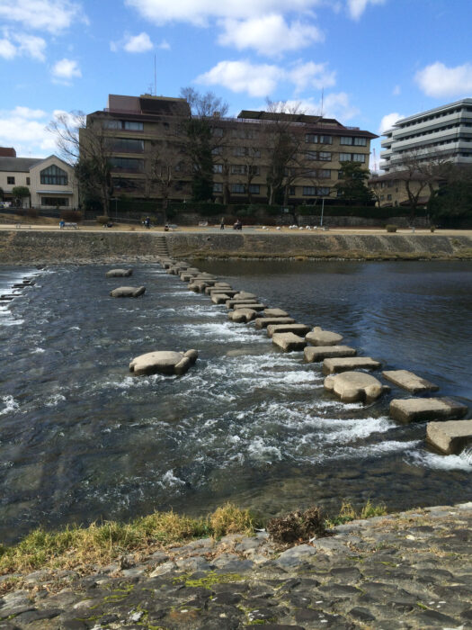 鴨川 烏龜石