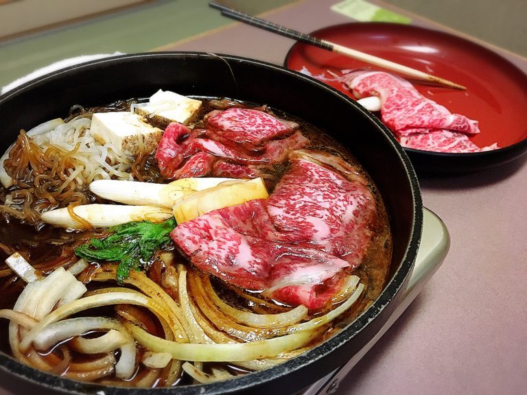 日本關東關西差異多!壽喜燒作法不同引爆料理東西大戰?