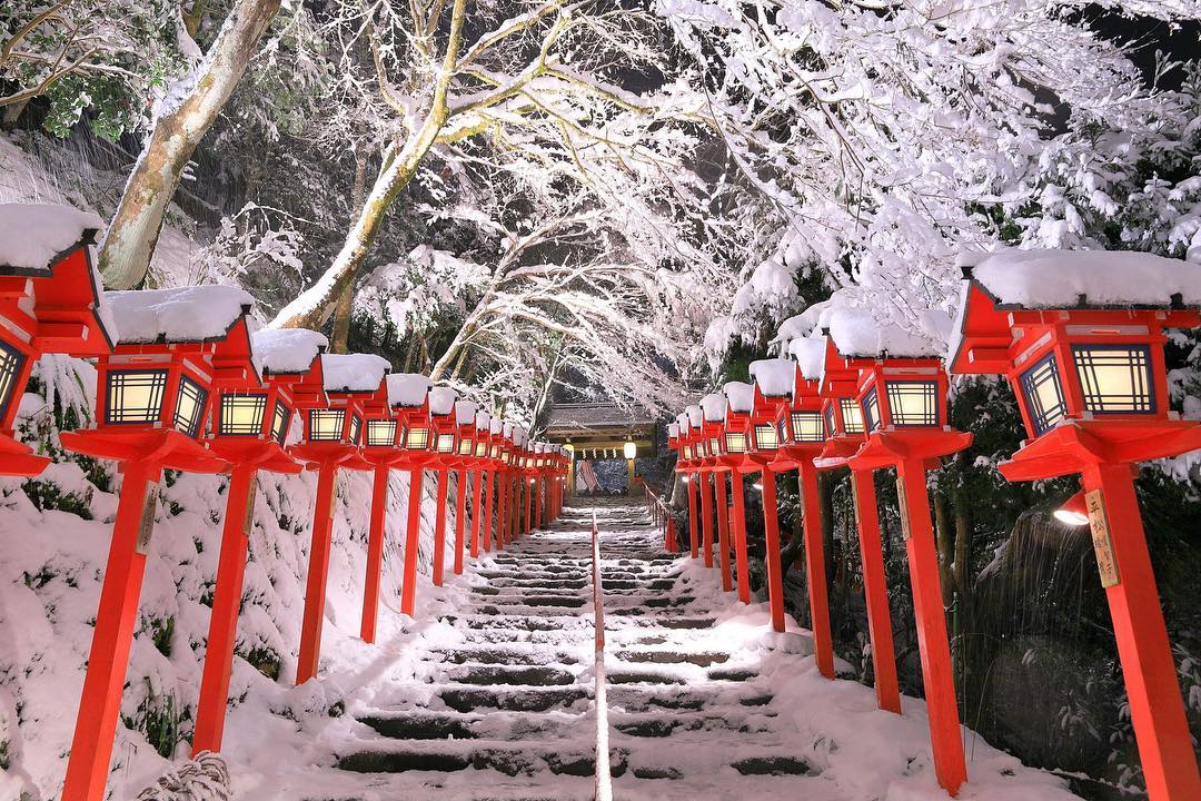 讓心飄去日本!京都必去戀愛神社七選:結緣還是穩固感情來這裡都能解決?