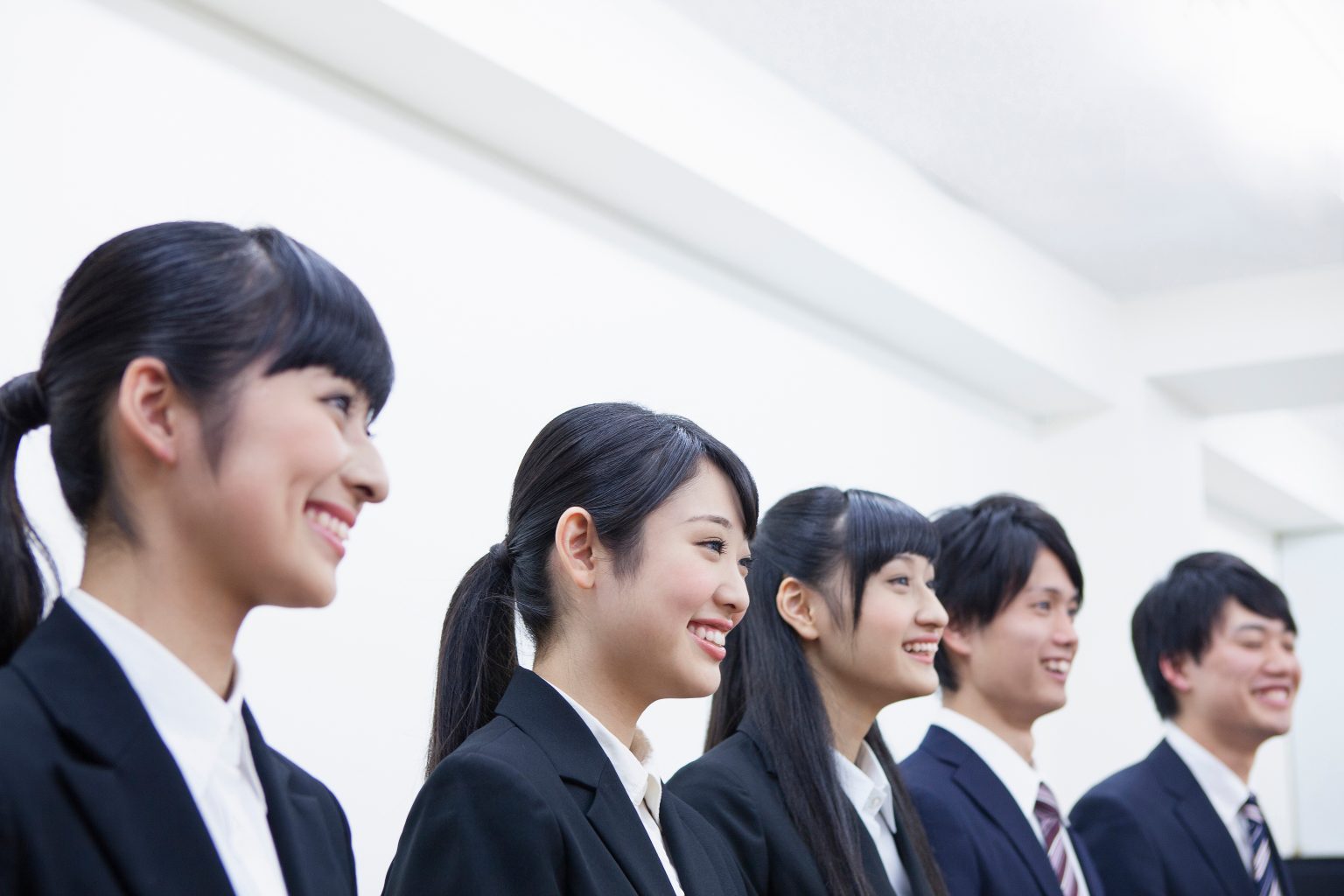 日本求職看長相?什麼是「顏採用」?人帥真好,人醜找不到工作?