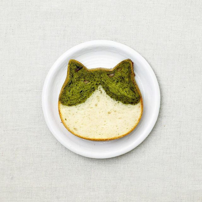 台隆獨家販售抹茶紅豆風味,選用「長崎東彼杵そのぎ抹茶」,獨特的抹茶綠耳朵,貓奴們怎麼捨得咬一口!?