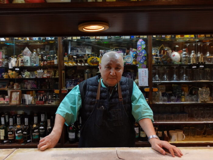 五條通裡的浪漫昭和:在三十年老酒吧「藤」裡品嚐喔豆桑的家鄉味9